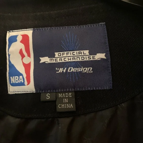 Men’s Lakers Jacket - Picture 2 of 15